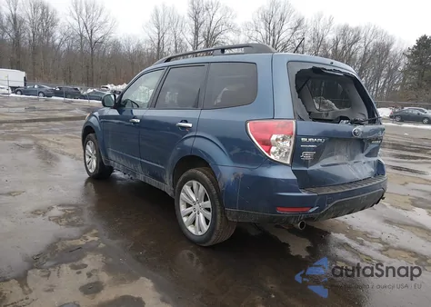 2011 Subaru Forester 2.5X Premium z USA, uszkodzony, nr VIN JF2SHADC4BH754276
